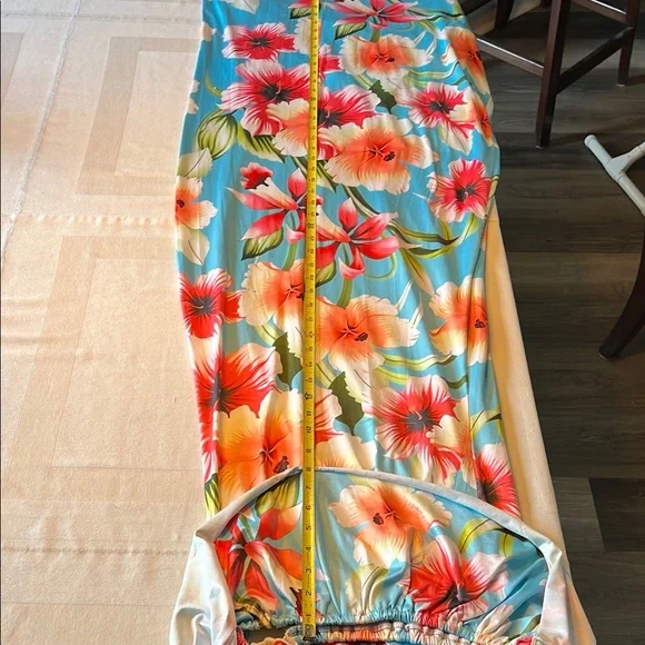 Floral Off-Shoulder Maxi Dress - Picture 5 of 7